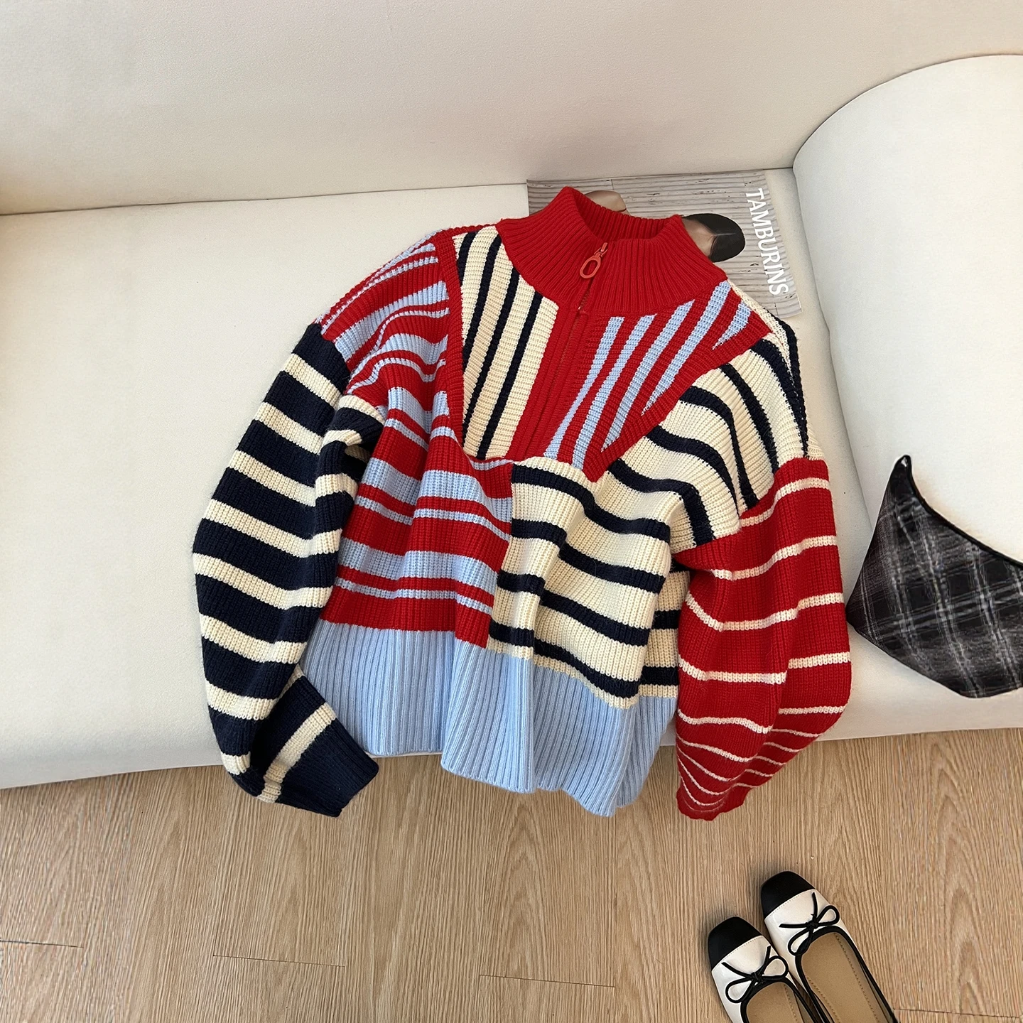 

Корейский полосатый вязаный свитер с полумолнией в неправильную полоску, осенне-зимний новый нишевый дизайн, уникальный короткий женский свитер