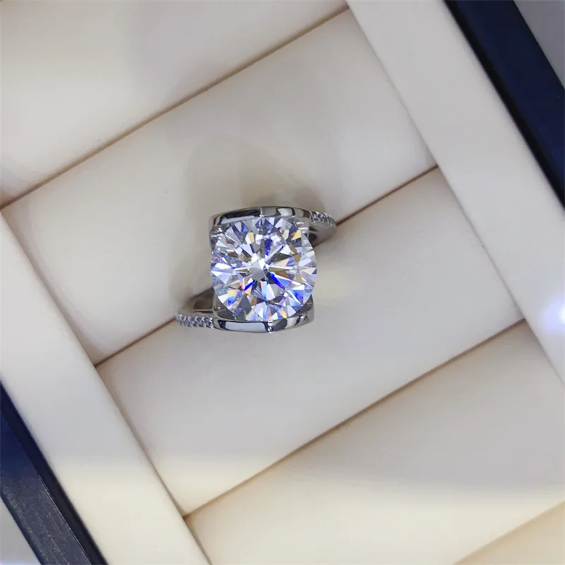 

Luxury 5 Carat Moissanite PT950 Platinum Diamond Ring for Women Elegant Jewelry to Highlight Unique Personal Style