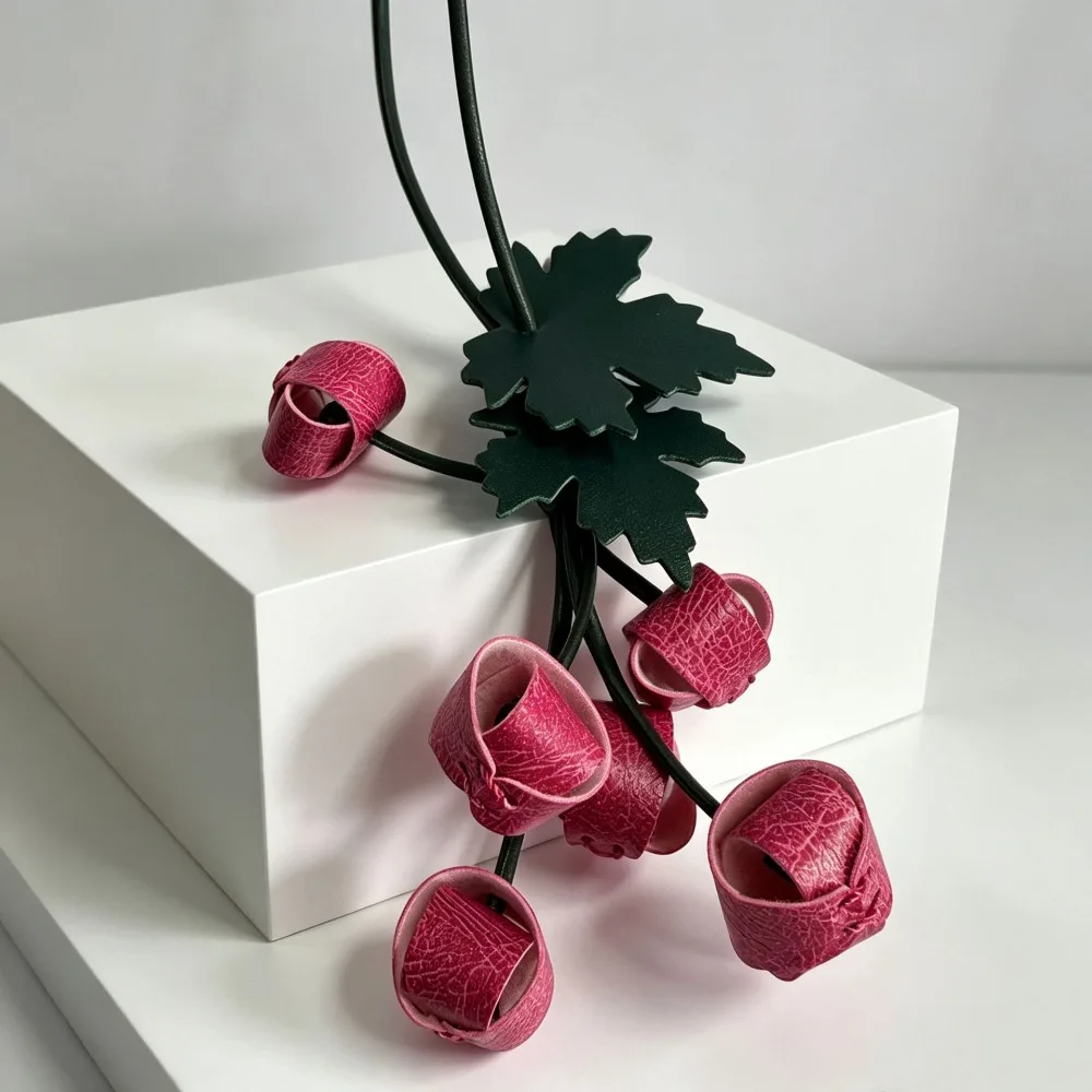 Cute Key Chain Grape Shape Leather Pendant Weave Hanger Grape-shaped Skewer Keychain Handmade Creative Pu Fruit Bag Charm Women