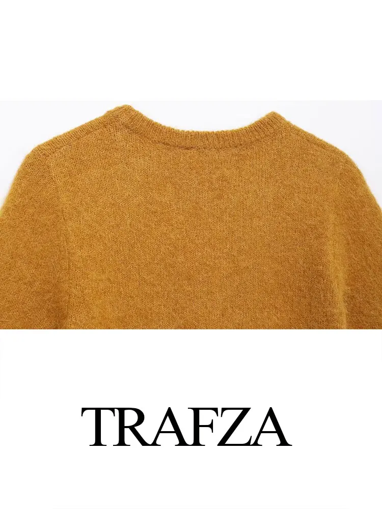 TRAFZA 2024 Autumn Women Fashion Pullover Knitting New O Neck Sheath Short Sweater Tops Female Casual Streetwear Woman Top