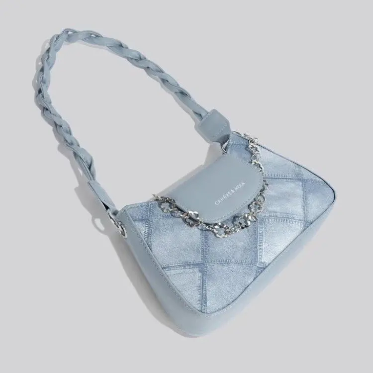 

2026 New Versatile Women Shoulder Bag Solid Color Vintage Large Capacity Minimalist Casual Commute Purse