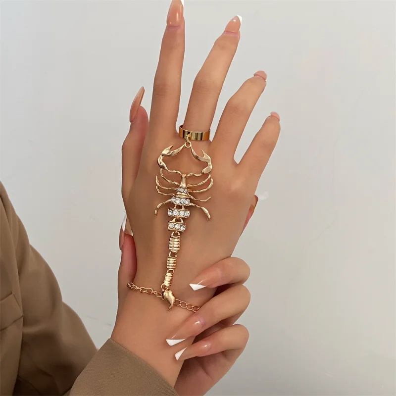 WANZHI New Punk Gold Plated Inlaid Zircon Scorpion Bracelet for Women Exaggerate Animal Connect Fingers  Party Jewelry