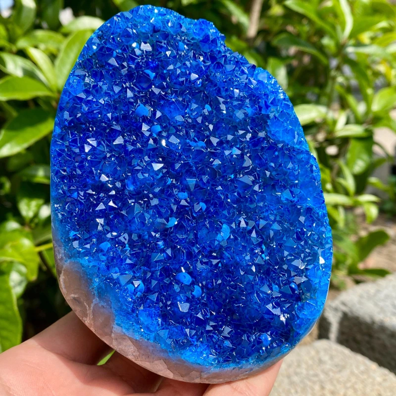 

Большой кластер из синего кварца, необработанная жеода с граненой основой, органический декор для дома, земляной декор для гостиной, целебный подарок