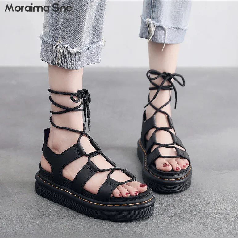 

Summer Strappy Thick-Soled Sandals Black Hollow Open-Toe Beach Shoes Large Size Comfortable Casual Vacation Sandals