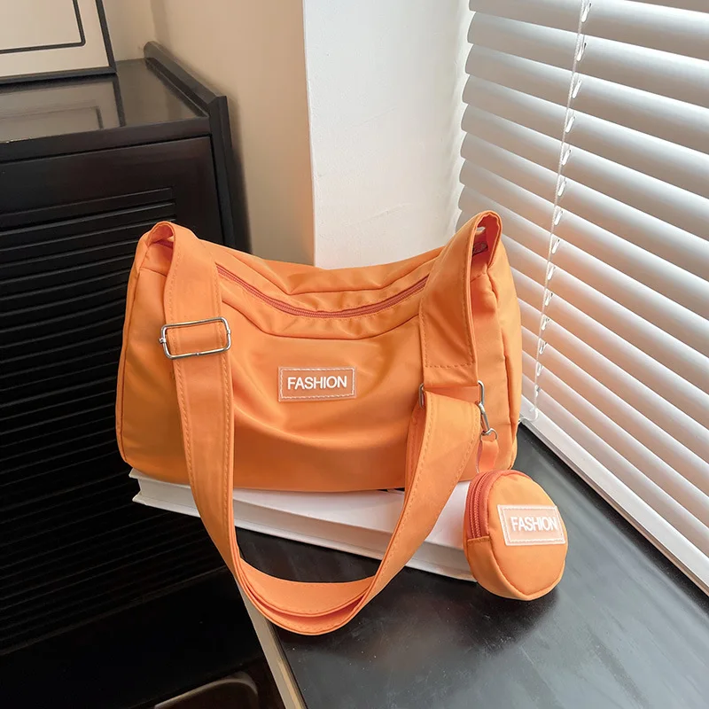 

Large Capacity Crossbody Bags for Woman Shoulder Bag Casual Versatile Sports Bags Fashionable Lightweight Purse and Handbags 가방