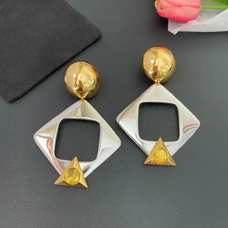 Fashion Charm High Quality Square Yellow Zircon Pendant Women's Earrings Designer Luxury High Quality Hollow Women's Earrings