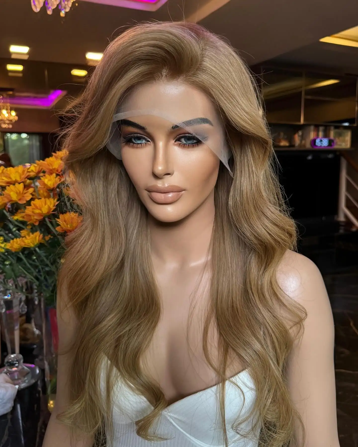 Jasny blond Część wolna Body Wave Peruka Syntetyczna koronka przodu Peruka Blond Brązowy Naturalny Wysokiej jakości żaroodporna peruka syntetyczna