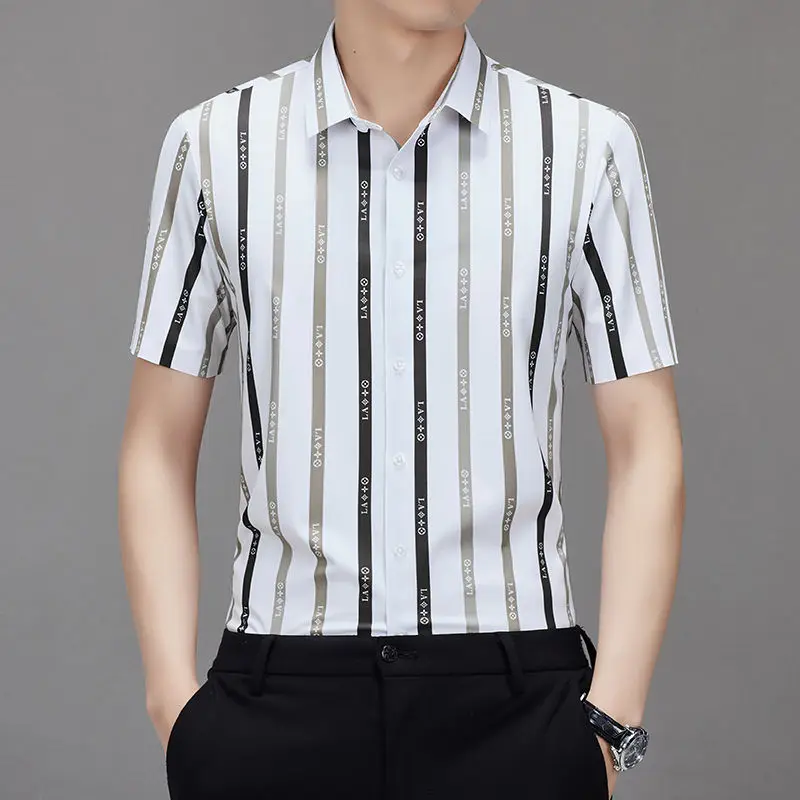 Summer New High-End Short-Sleeved Men's Shirt Fashionable Striped Business Casual Anti-Wrinkle Non-Ironing Shirt