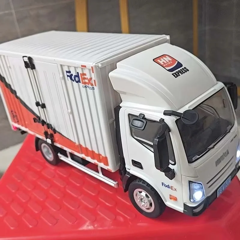 RC Car NO.1524 1:18 Remote Control Car 13CH RC Car Express Delivery Truck With Cargo Loading Feature Small Floating Van Gift
