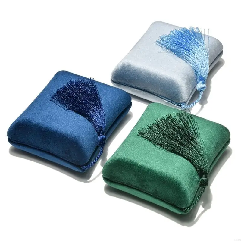  Compact Velvety Jewelry Holder Case Velvety Jewelry Travel Case Easy Carry Organizers Efficient Organization Holder