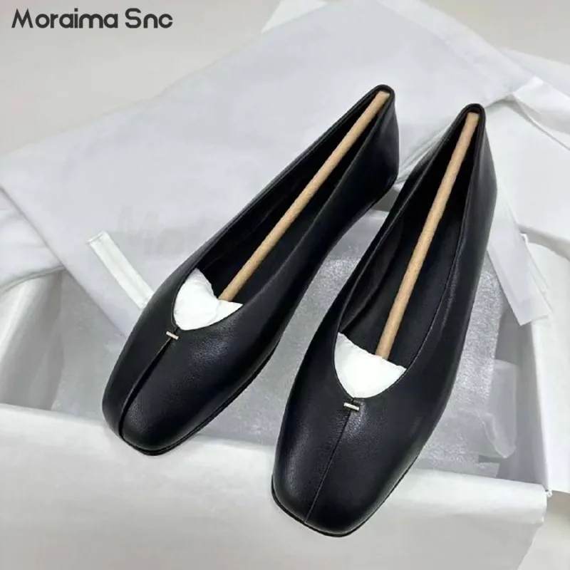 

Soft Black Sheepskin Flat Shoes Round Toe Shallow Mouth Comfortable Flat Casual Shoes Fashionable and Casual Daily Women's Shoes