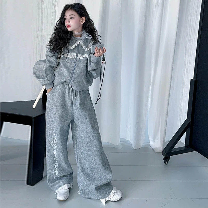 

Комплект кружевной толстовки с капюшоном для девочек на весну и осень 2024, новые стильные детские повседневные спортивные штаны, комплект из двух предметов