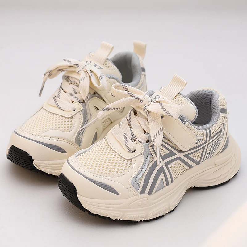 

Детская обувь для папы, модная и легкая спортивная обувь для девочек, весенне-осенние стили 2025 года, дышащие беговые кроссовки для мальчиков.