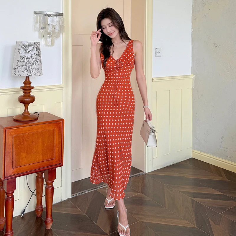 

2025 Summer New Women V-neck Sleeveless Polka Dot Slim Long Dress Party Club