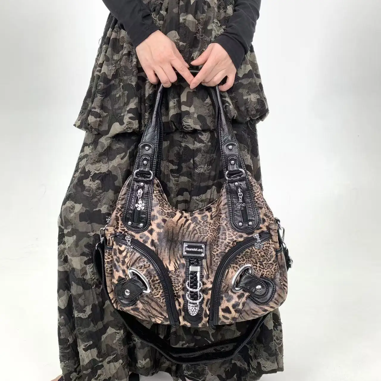 Y2K vintage hot girl personality leopard print shoulder bag with multiple compartments, Maillard crossbody handbag