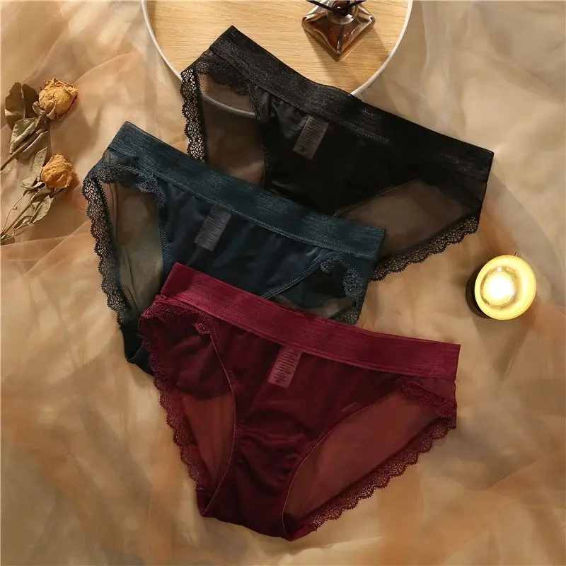 

High-end Lace Women Underwear Temperament Elegant Sexy Charming Simple Solid Color Light Low Waist Triangle Shorts Head Panties