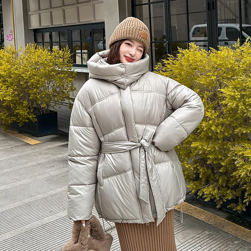 2025 Streetwear Glänzende Baumwolle gefütterte Jacke frauen Parkas Winter Lose Mäntel Mit Kapuze Schärpen Oberbekleidung Dame Verdicken Warme Mantel