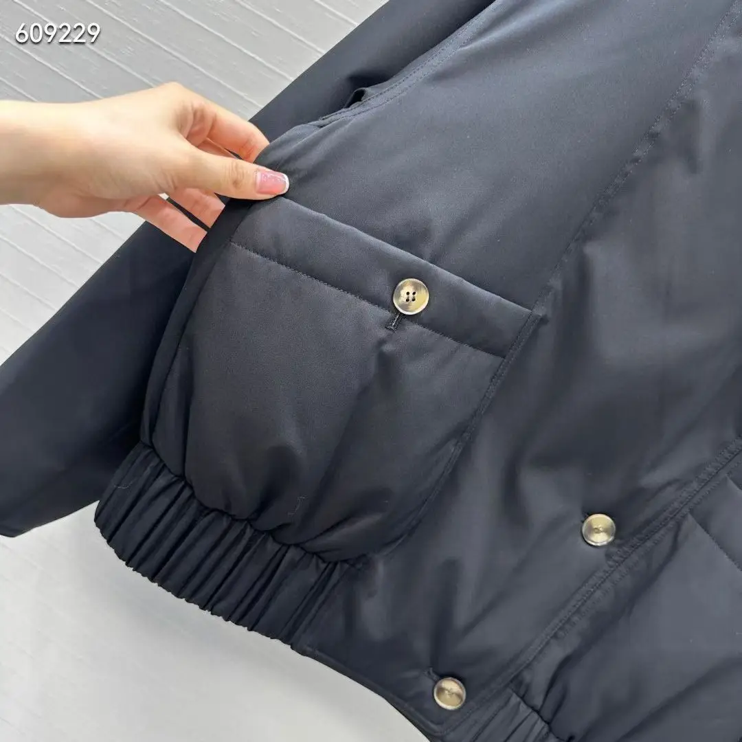 フォックスファーカラーダウンジャケット