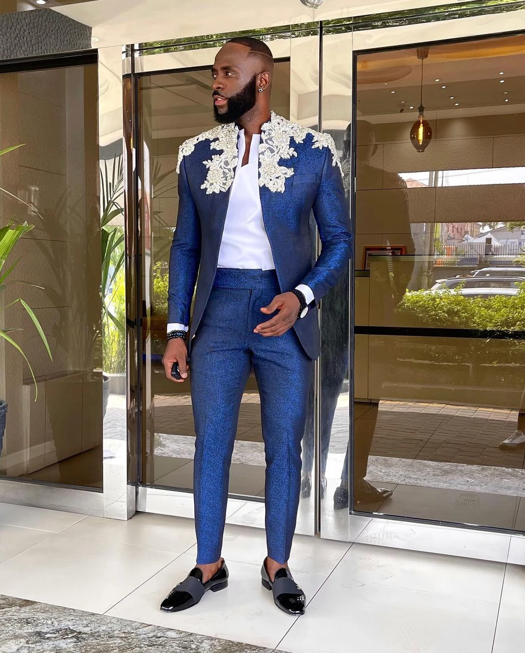 الديكور الرجال بدلة الزفاف 2 قطعة الأزرق الداكن يزين البدلات الرسمية العريس سليم صالح مخصص السراويل الدعاوى سترة