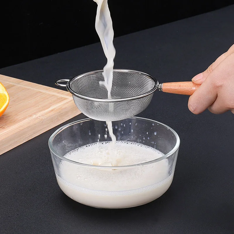 Edelstahl-Gefügelsieb mit Holzgriff, feine Filterung für Säfte, Rückstände und Mehl, ideal zum Backen zu Hause – Detail 5