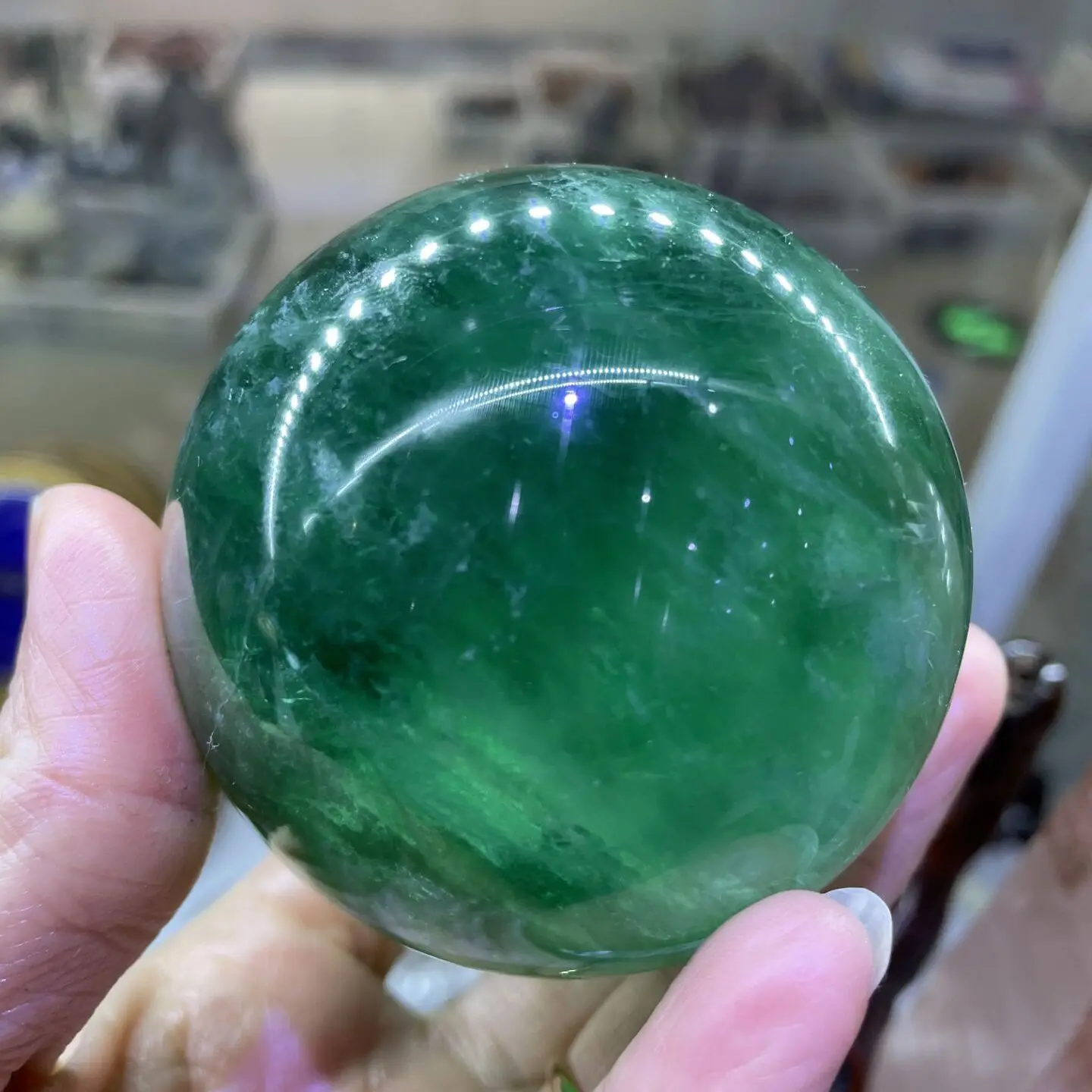 

Natural Green Fluorite Crystal Ball Stone Sphere Minerals Spiritual Room Decor Chakra Witchcraft Healing Crystals Christmas Gift