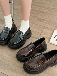 Retro Brown Leather oes Women's round Toe Loers orm High Heel Mary Janes Faion Single oes Korean Sle PU Material