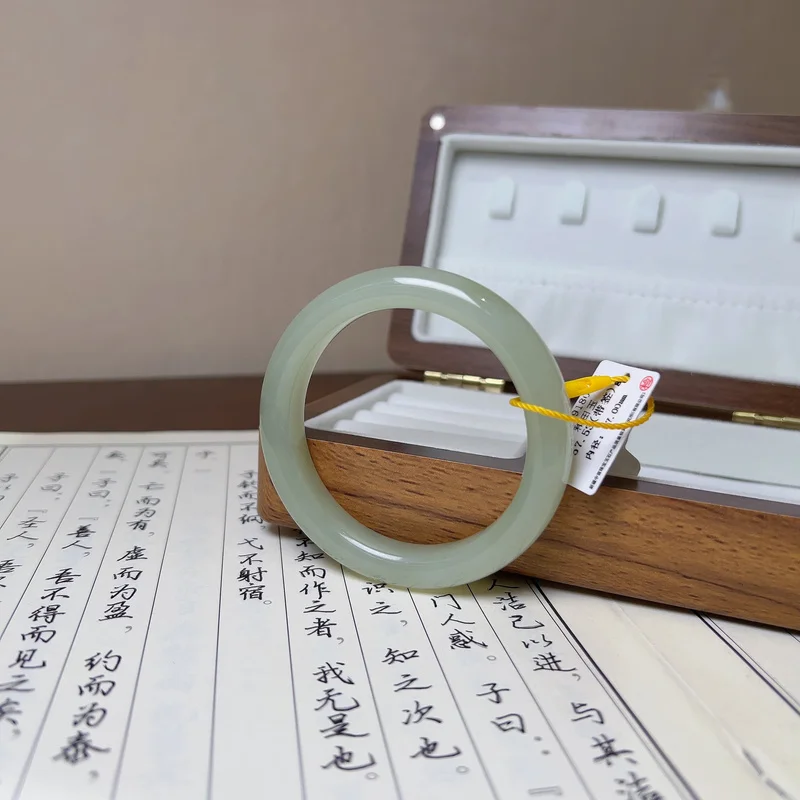Hotan Jade Bangle With-White Moonlight, Fashionable And Versatile