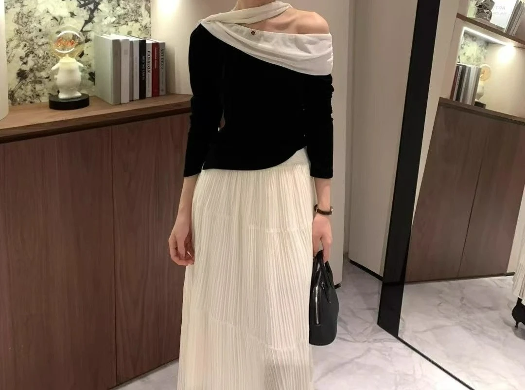 Premium Black One-word New Slanted Shoulder Streamer Long-sleeved T-shirt Temperament Slim-fitting Autumn Thin Top Base Design