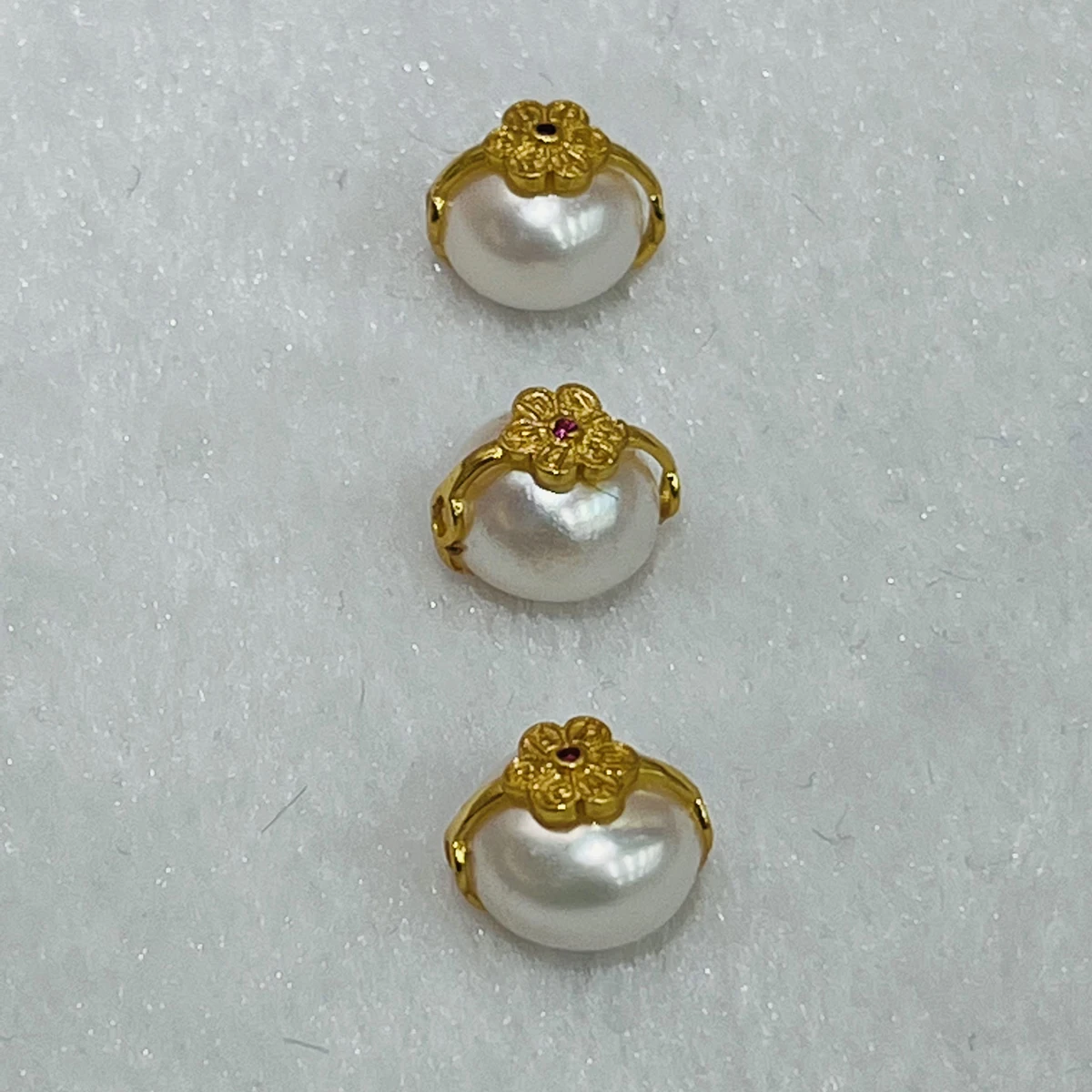 5pcs Natural Freshwater Pearl Bead Pendant Combo Multi-Functional Jewelry Supplies Perfect DIY Gift for Pearl Lovers 10x10mm