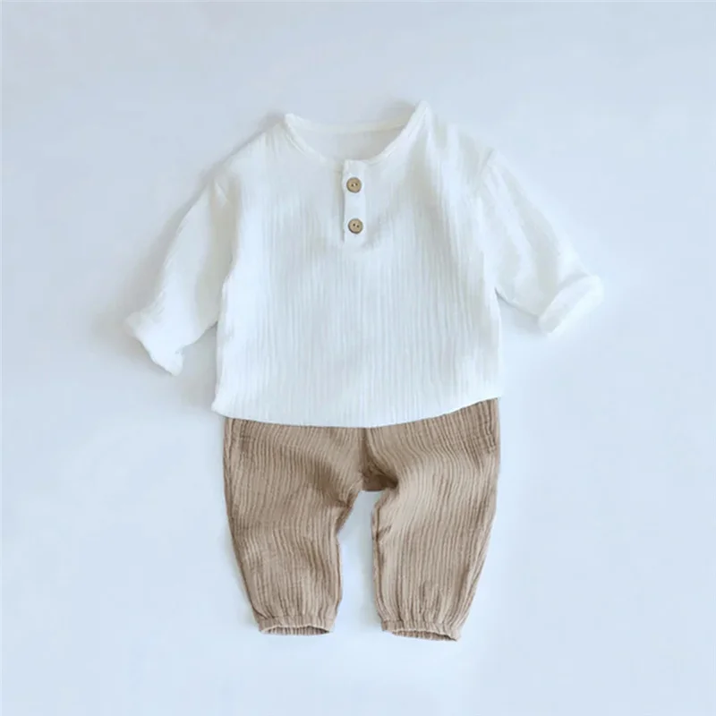 Set di vestiti estivi per ragazzi da 1 a 6 anni Top + pantaloncini in cotone organico tinta unita 2 pezzi vestiti per bambini per bambini