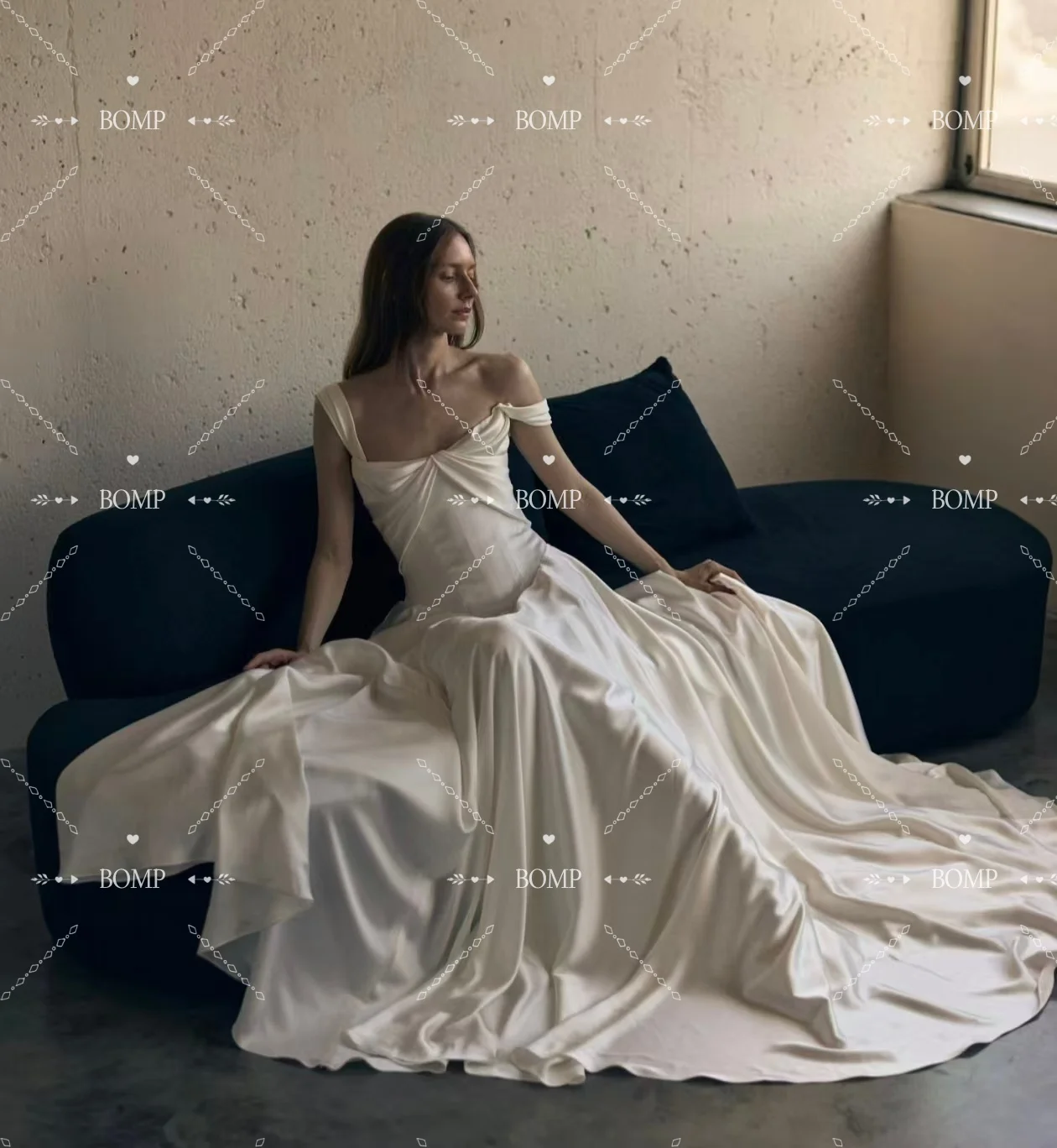 BOMP خمر فستان الزفاف الساتان العاجي للعروس مطوي الأشرطة ثنيات طول الأرض ألف خط امرأة فستان زفاف مخصص جديد 2026 #4