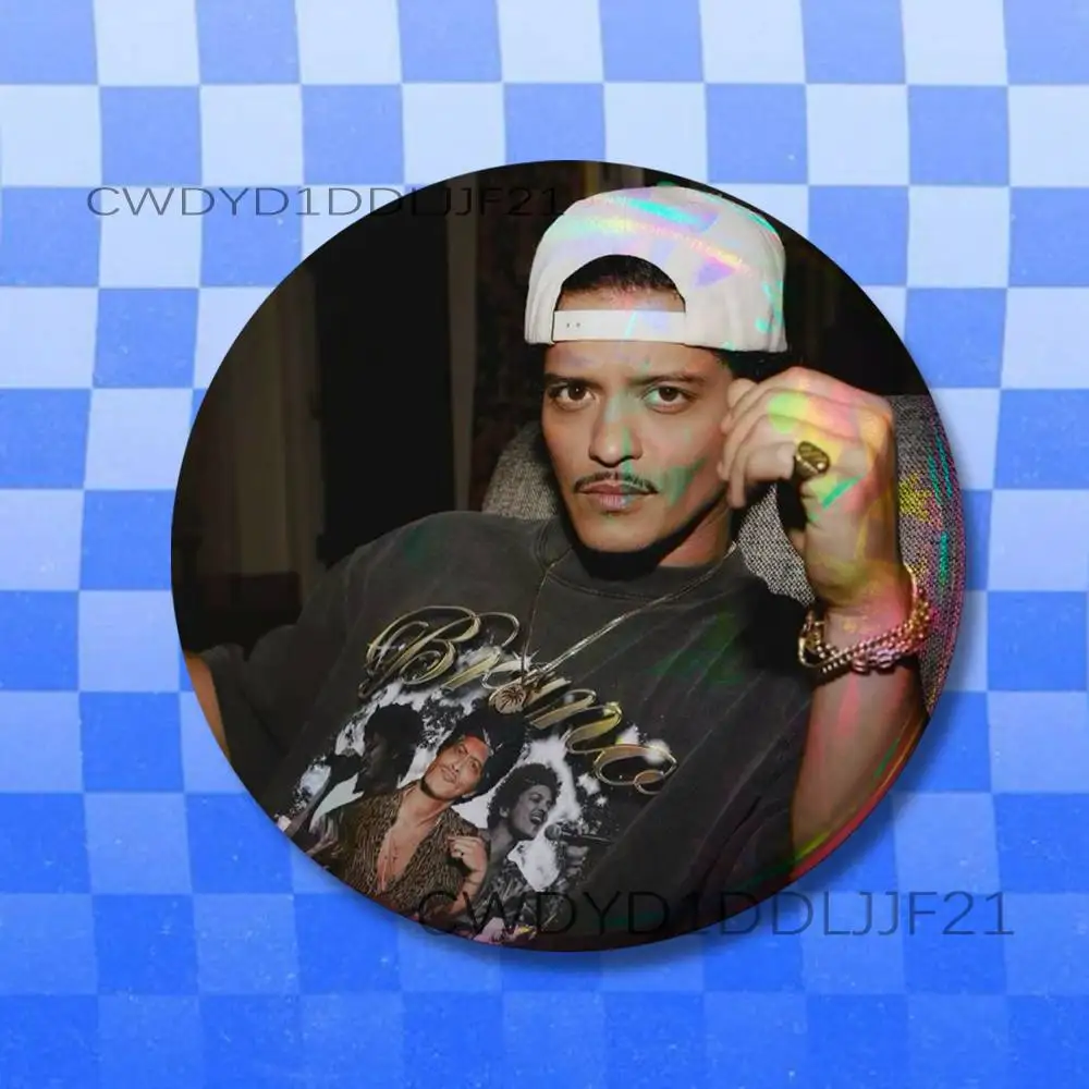 B-Bruno Mars 24K Magic Vintage Anime Brooch Creative Badge for Hat Bag Decoration Fans Collect Gifts