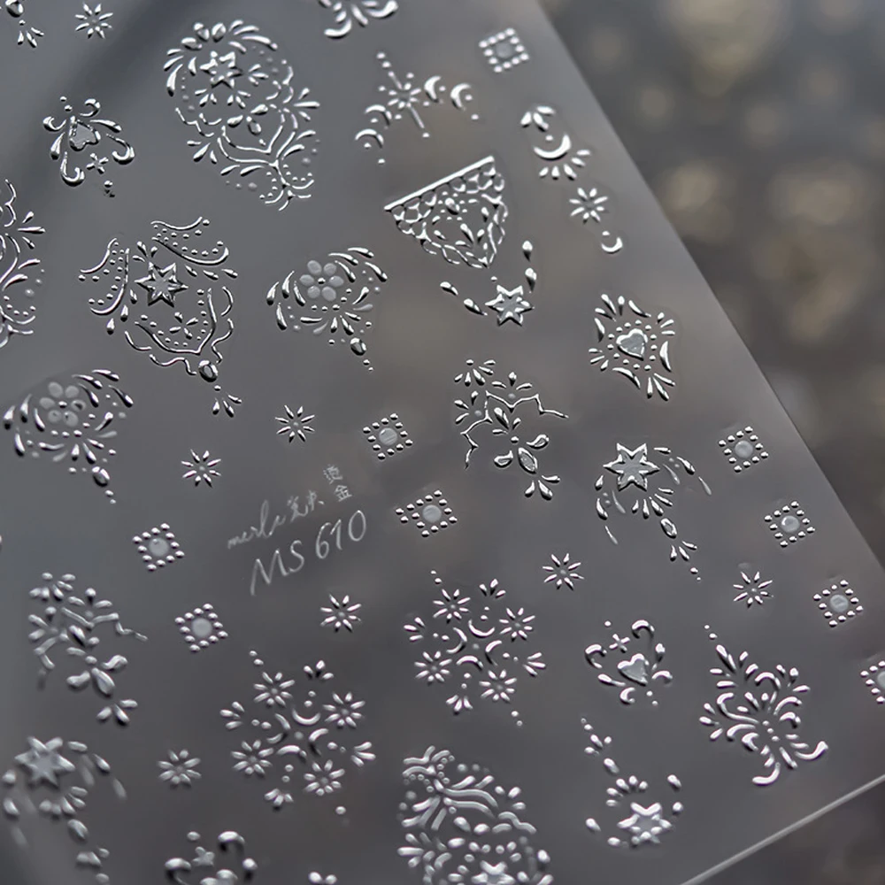 Stampaggio a caldo Modelli in nastro dorato Adesivi per nail art Stile cinese 5D Totem di perle Decalcomanie per manicure autoadesive orientali vintage