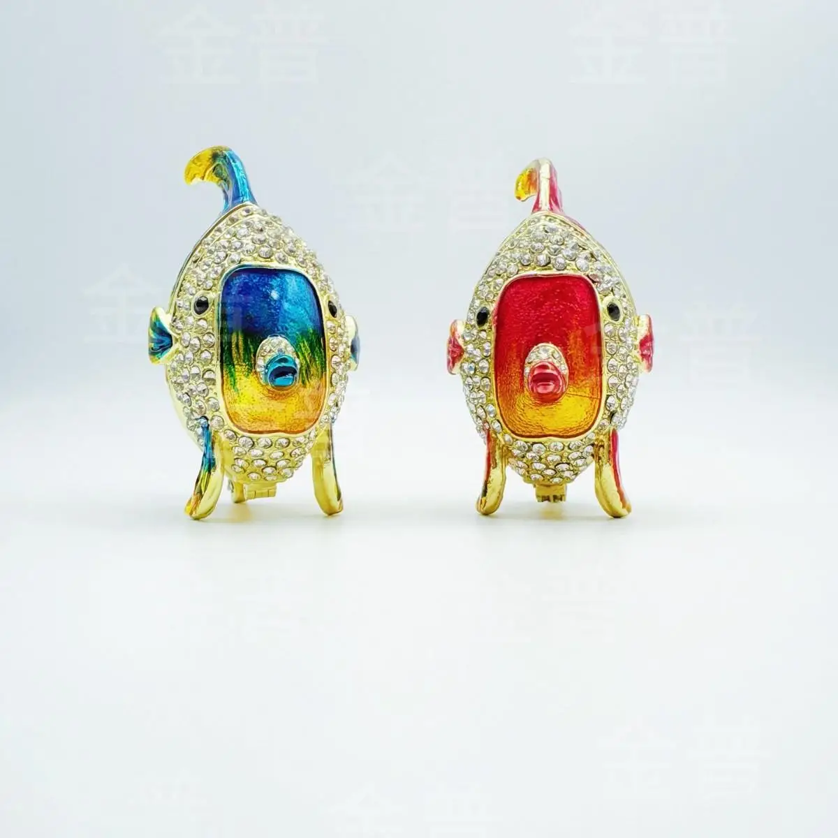 Enamel-colored Jewelry Box Retro Clownfish With Diamond Inlay Decorative Piece Necklace, Ring Stud Earring Storage Box