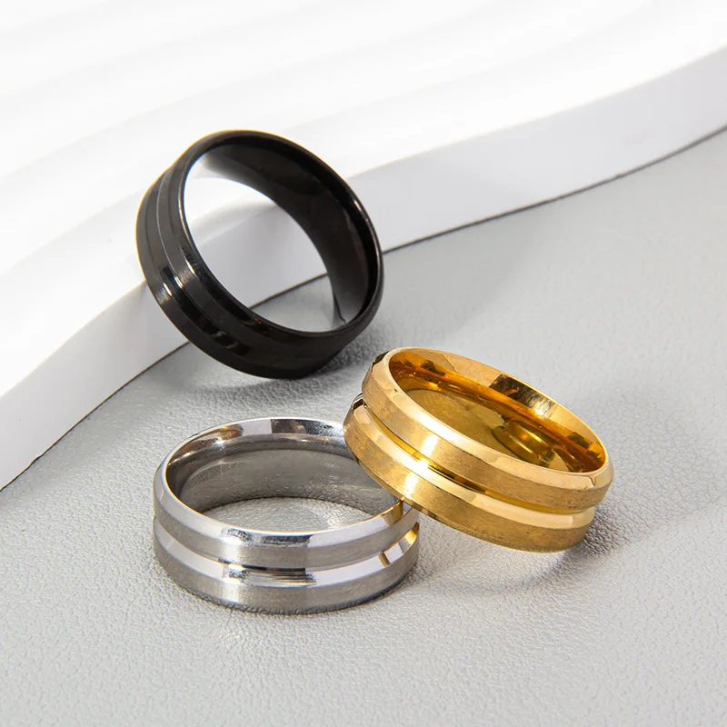 

Fashion Simple Stainless Steel Gold Color Ring for Women Men Couples Party Jewelry Accessory Sizes 5-14
