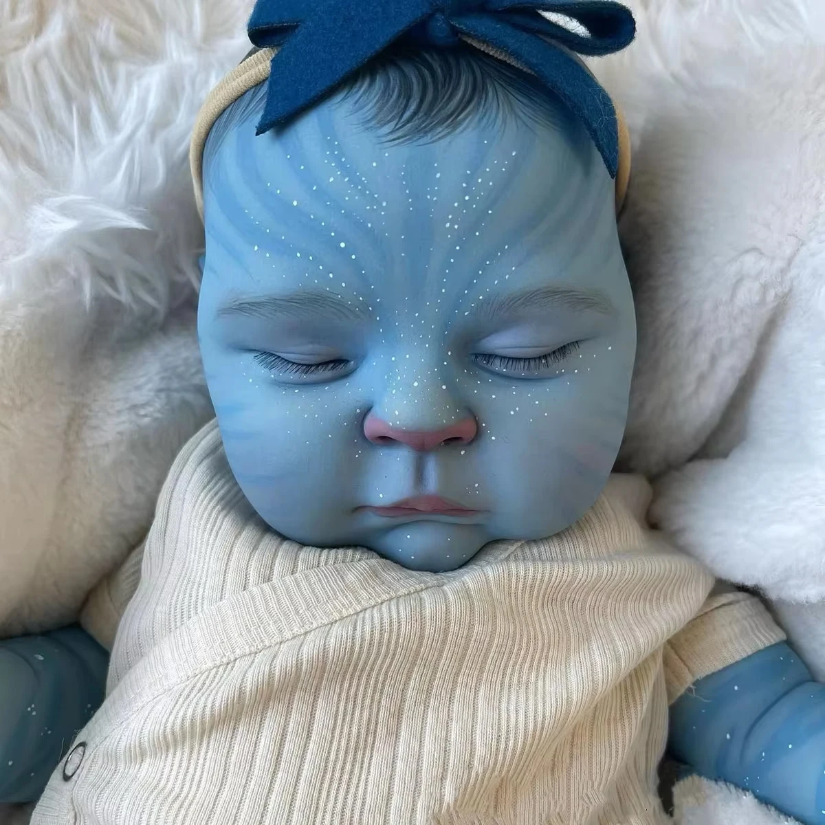 دمية أطفال محاكاة تولد من جديد من JOYORA تتميز باللون البيج الفاتح المطلي ثلاثي الأبعاد والأوعية الدموية المرئية وأطراف الفينيل مع قطيفة ناعمة