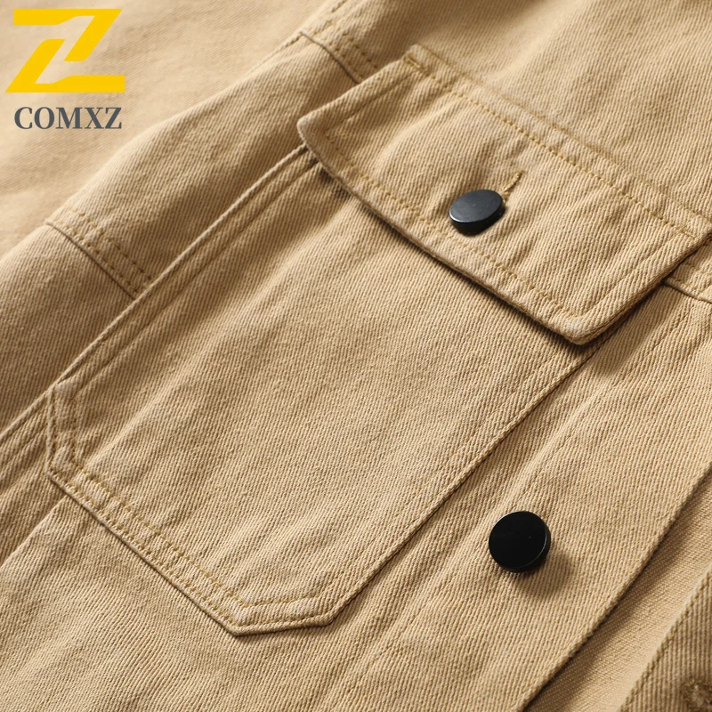 COMXZ 2025 الخريف الرجعية الدنيم سترة رجالي عالية الجودة القطن جيب الشباب العمل سترة عادية موضة فضفاضة الدراجات الجينز معطف