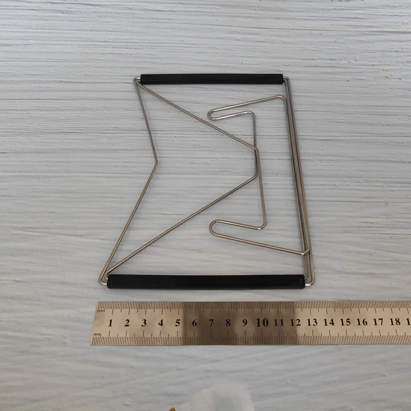 Steel Wire Portable Reading Frame Folding Bookend Music Stand Reading Book Holder Rack