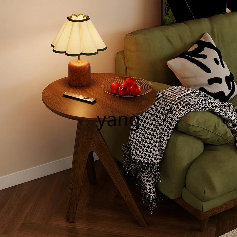 Lmm solid wood small round table simple small apartment living room sofa side table creative round coffee table