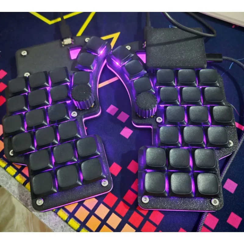 

Dilemma Max Split Keyboard 3x6 Low Profile Costom Square Touchpad with Knob Supports Hot-swap Solid Color Keyboards Kit Gifts