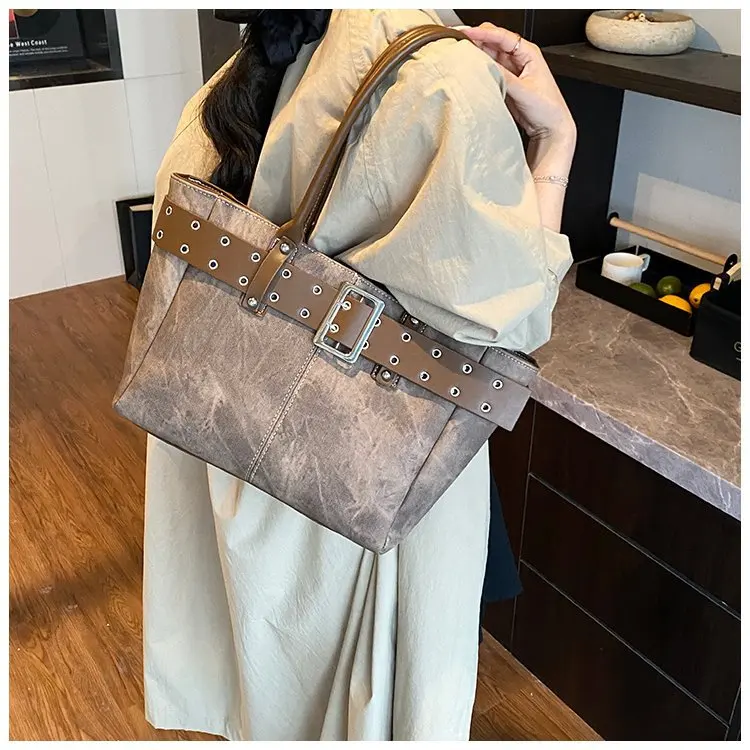 

‌2025 Korean Style Underarm Bag - Minimalist Tote for Women, Spacious Commuter & Work Bag with Shoulder Strap