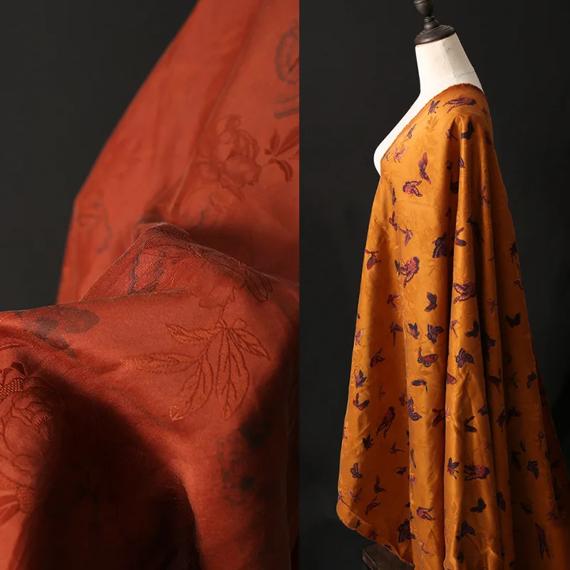 

High Quality Pattern 30Momme Real Silk Gambiered Guangdong Flower Rose Jacquard Fabric Cheongsam Dress Clothing Cloth