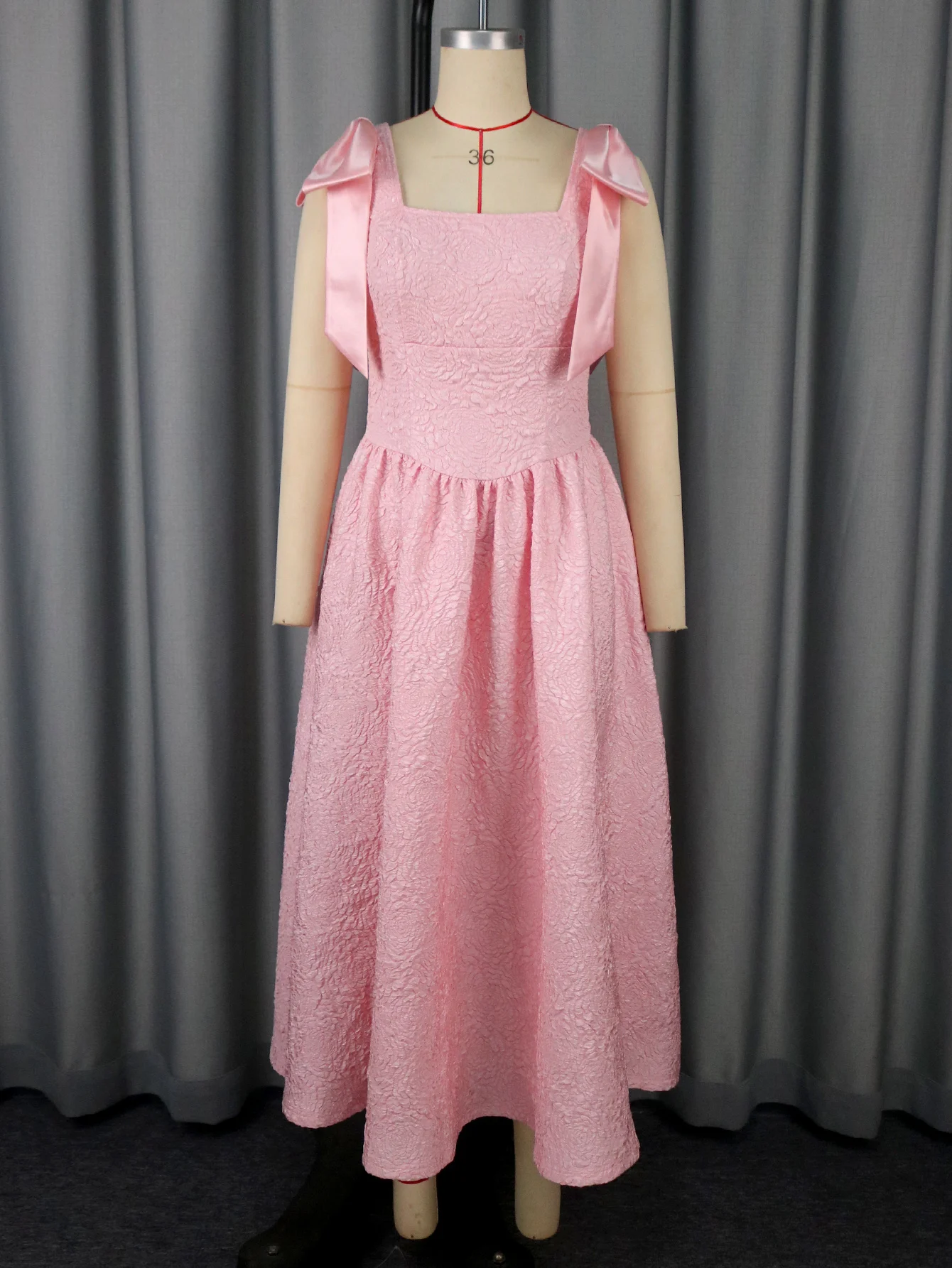 فساتين متوسطة الطول أنيقة من قماش الجاكار الوردي بياقة مربعة بدون أكمام مع فيونكة واسعة على شكل حرف A فستان طويل لحفلات الزفاف المسائية #3