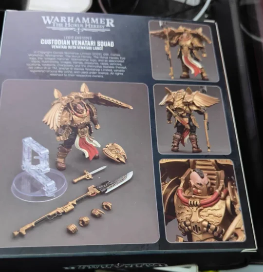 

【SF】JOYTOY 1/18 Action Figure Warhammer 40K Legio Custodes Custodian Venatari Squad Prime Model Toy Gift