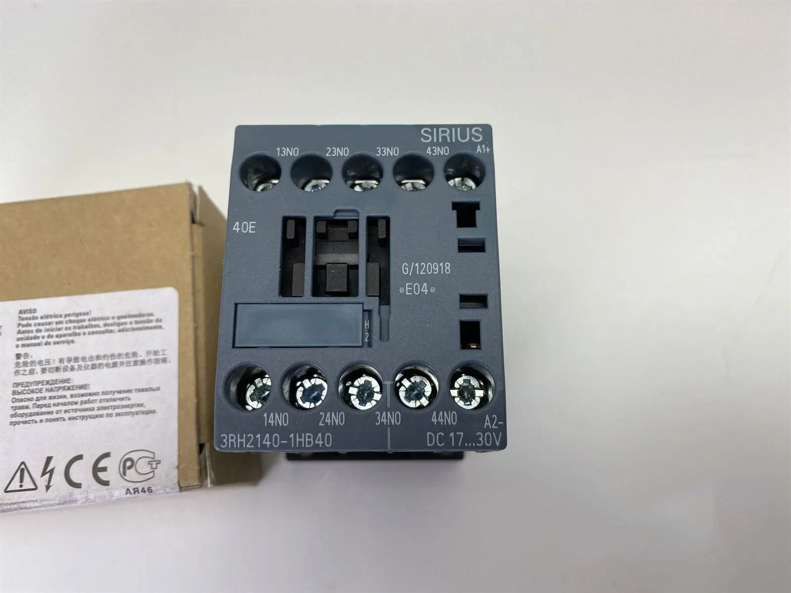 

Совершенно новый 3RH2140-1HB40 3RH2140-1JB40 3RH2140-1KB40 3RH2140-1KF40 Гарантия один год