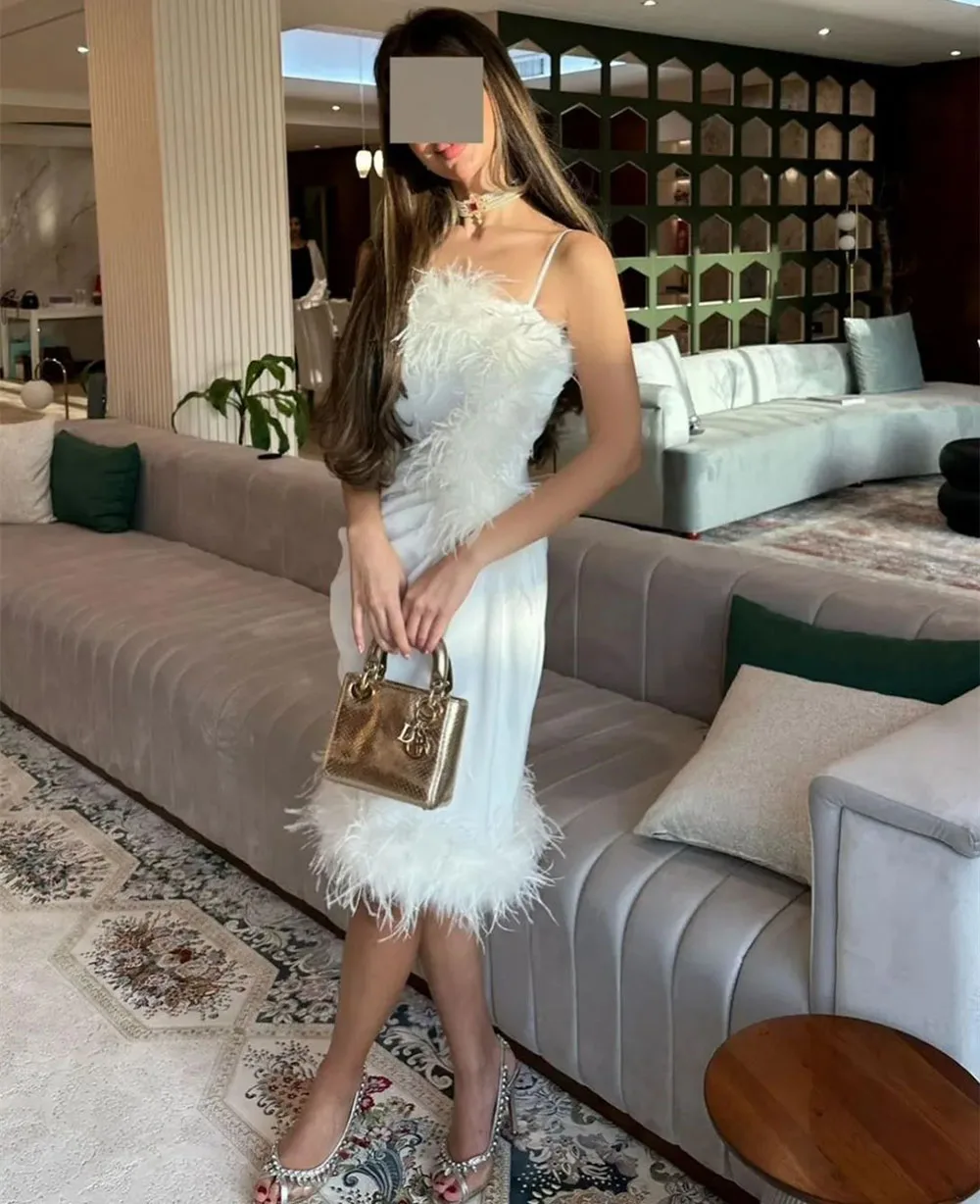 Short Evening Dresses Feathers Sheath Strapless Party Dress Knee Length Prom Dresses Robe De Soiree Formal Occasion Gown for Wom