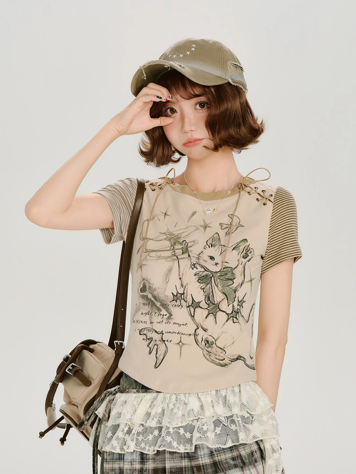 

Girlyhalo American Retro Graffiti Print Color Block Short Sleeve Women's T-shirt Summer New Design Waist-Cinching Top