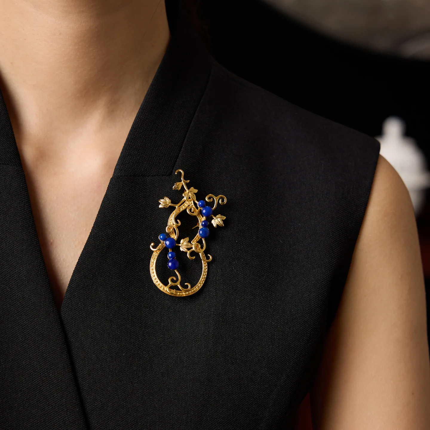 Fashionable and exquisite tangled branch Nafu original brooch lapis lazuli gourd design corsage clothing accessories gift