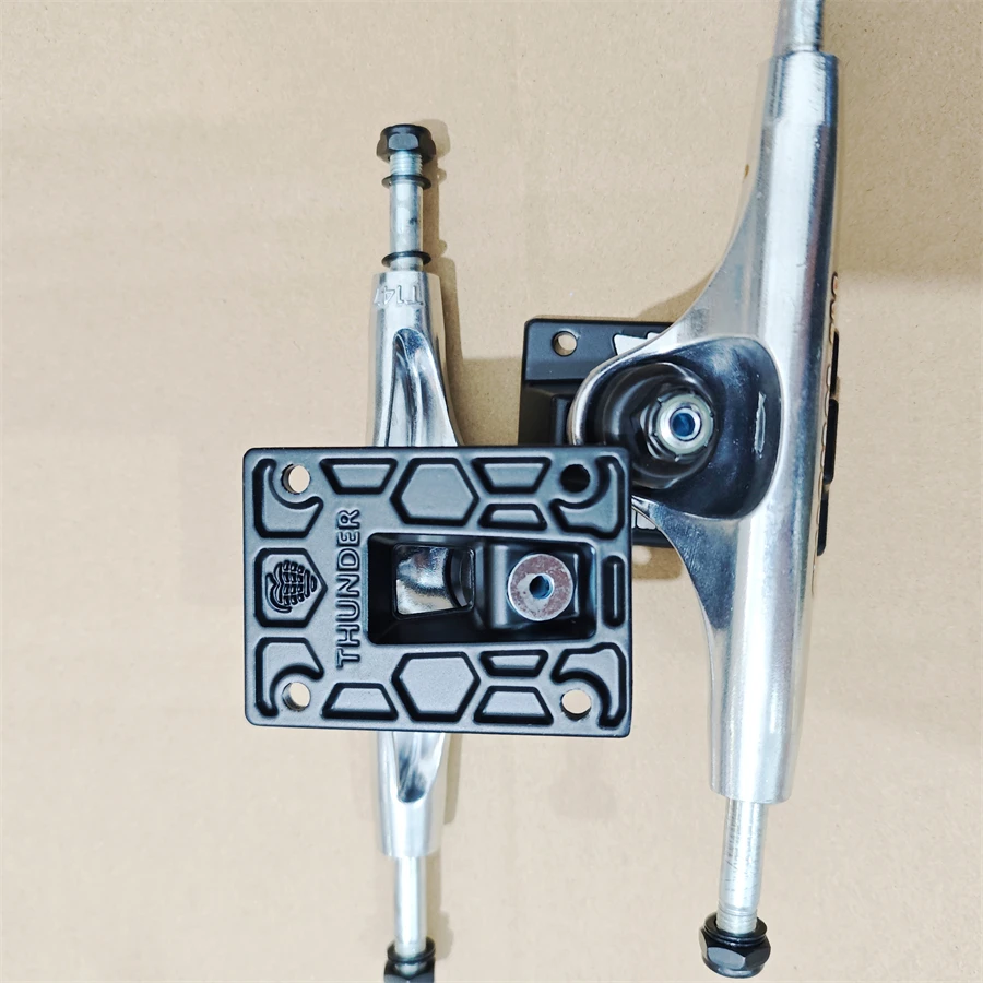Original 139 149 147 148 Thunder VENTURE Skateboard-Trucks EAGLE Hollow Hochwertige Skateboard-Trucks auf professionellem Niveau – Detail 2