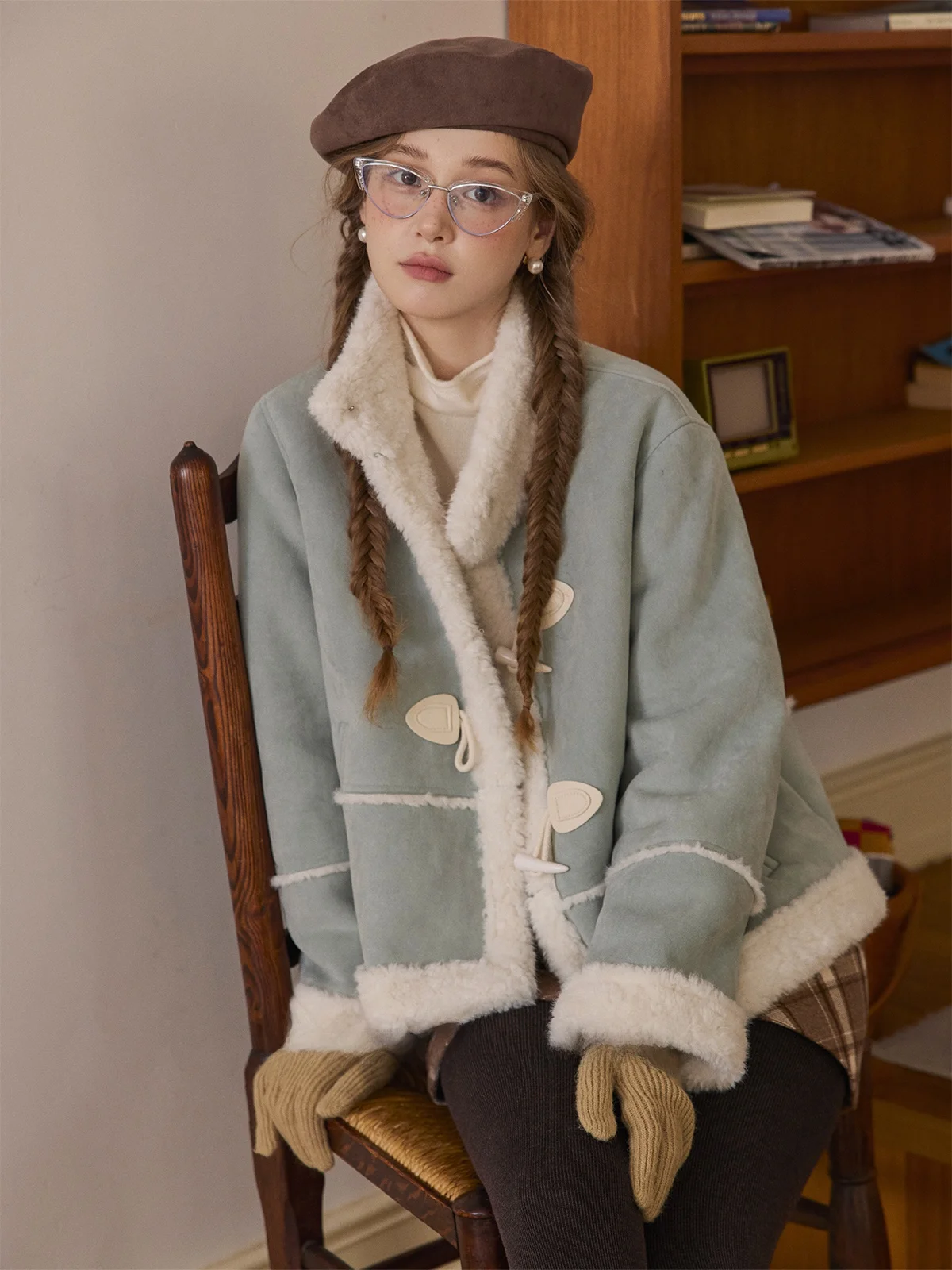 

Теплое плюшевое кожаное пальто для женщин от HuaLii Miss Squirrel: 3D-крой, мягкое, уютное, зимняя верхняя одежда для повседневной носки